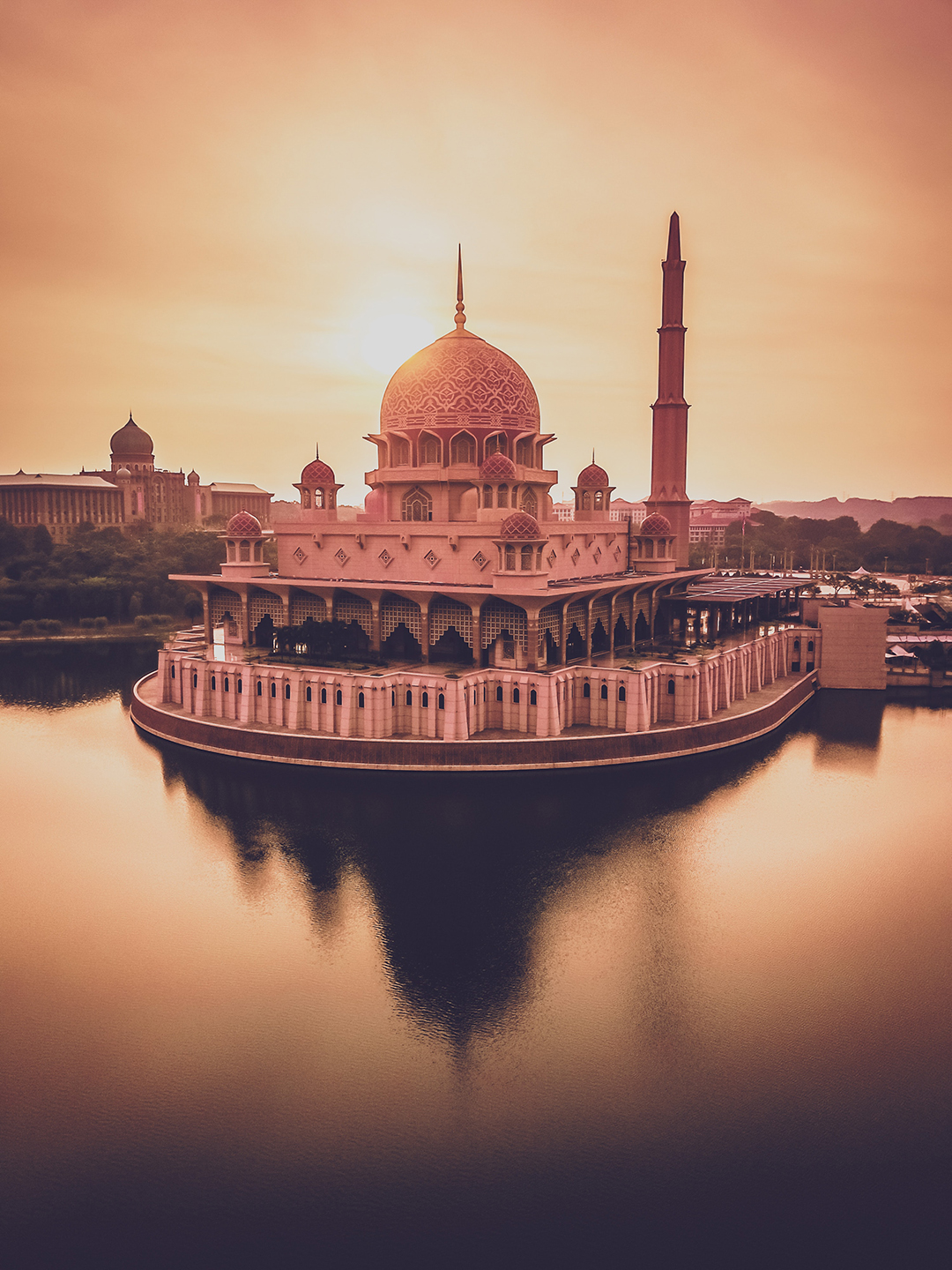 Potovanje_po_Maleziji_-_Travel_around_Malaysia_-_Photo_by_Nazarizal_Mohammad_on_Unsplash.jpg