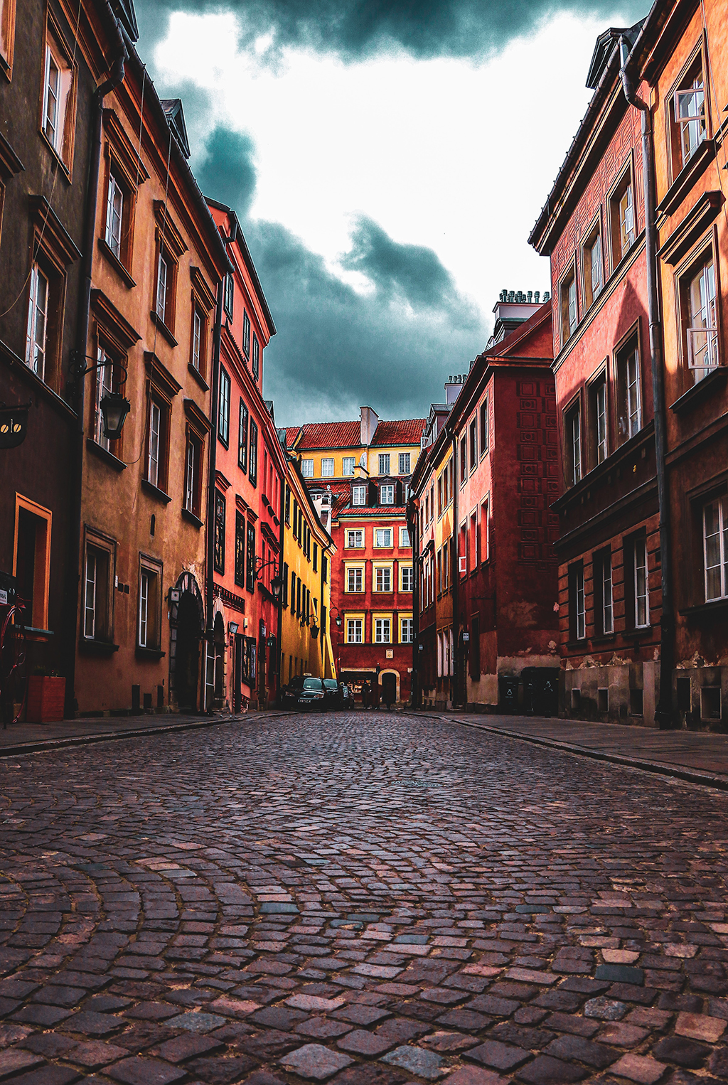 Potepanje_po_Poljski_-_Wandering_around_Poland_-_Photo_by_Mohammed_Ajwad_on_Unsplash.jpg