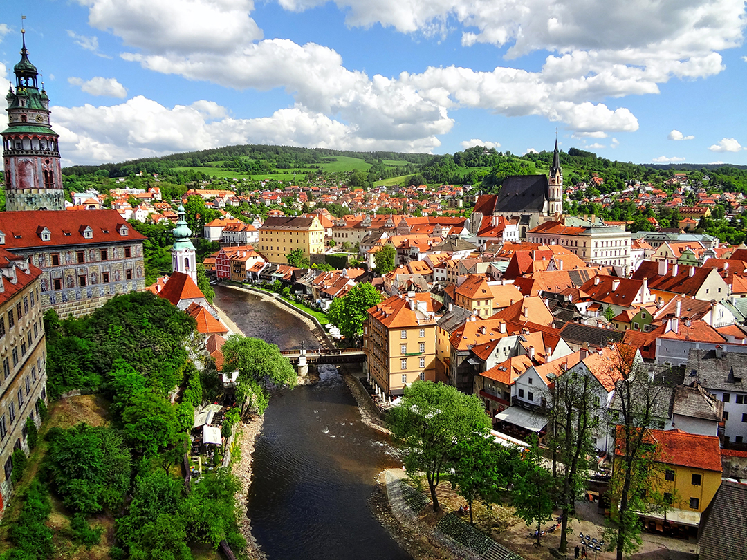 Izlet_v_Ceski_Krumlov_-_Trip_to_Cesky_Krumlov_-_Photo_by_Mike_Swigunski_on_Unsplash.jpg