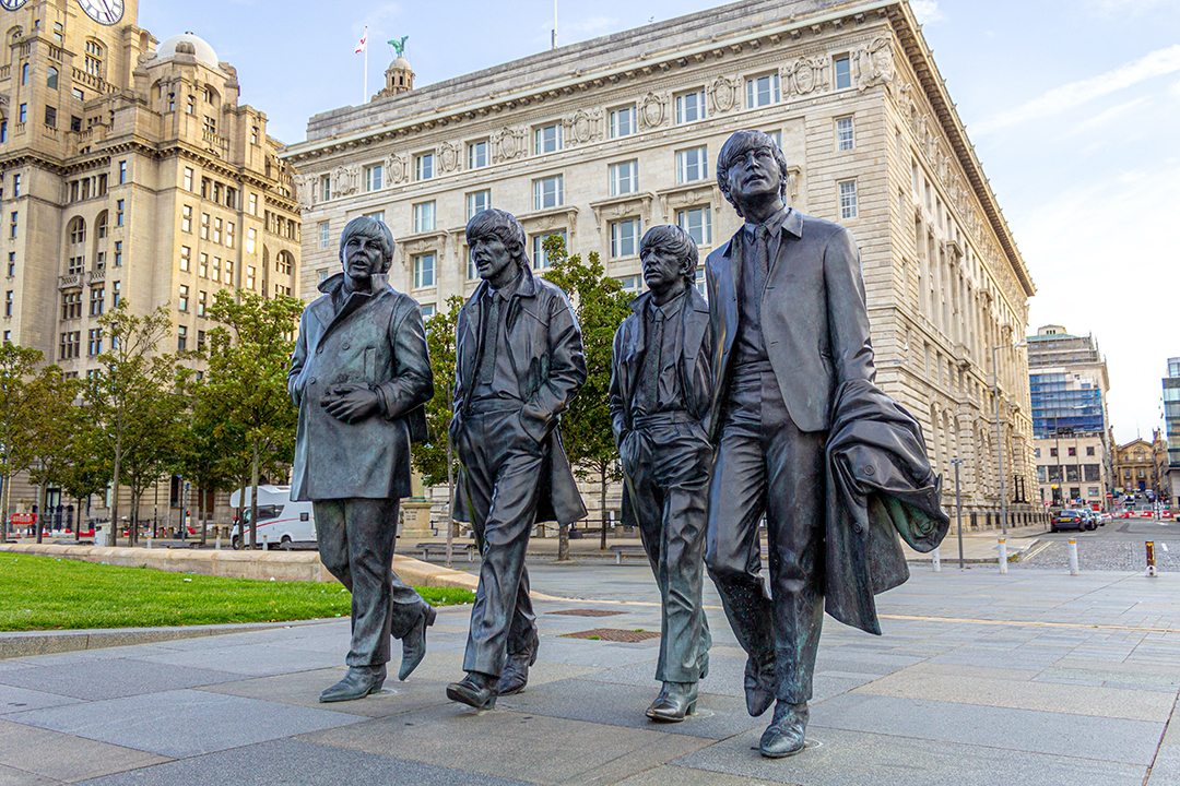 Kaj_poceti_Liverpoolu_-_What_to_do_Liverpool_-_Photo_by_Neil_Martin_on_Unsplash.jpg