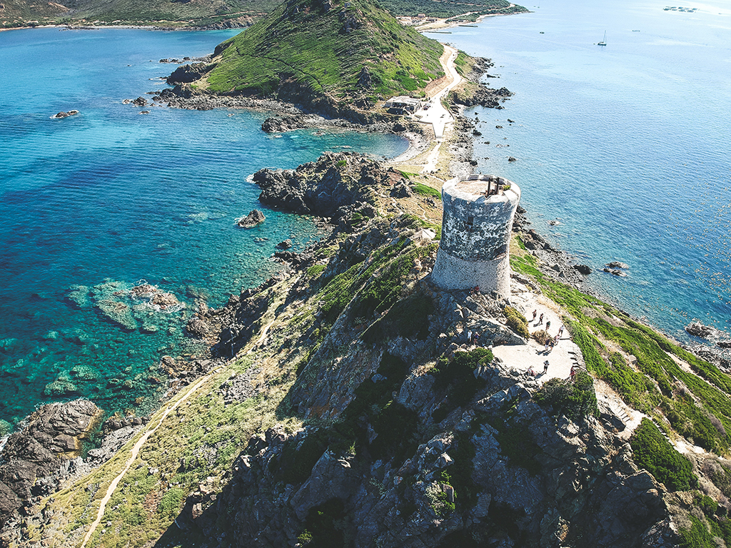 Potovanje_na_Korziko_-_Travel_to_Corsica_-_Photo_by_Kevin_et_Laurianne_Langlais_on_Unsplash.jpg