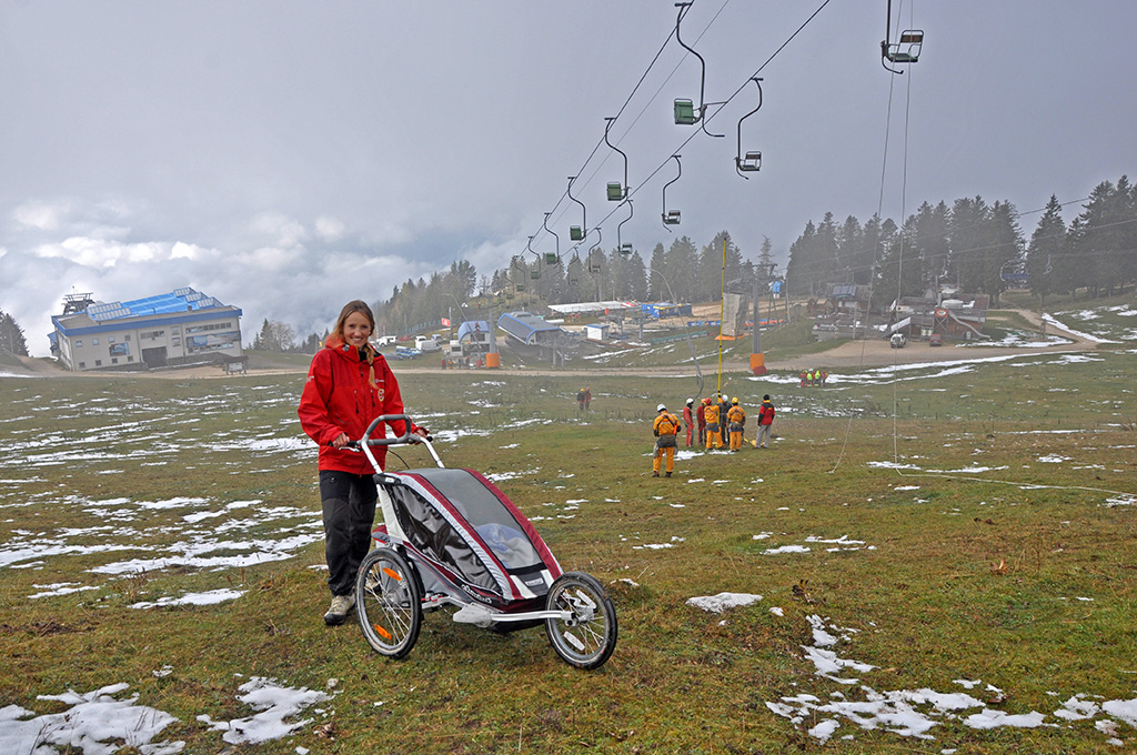 V_hribe_z_dojenckom_-_To_mountains_with_a_baby_15.JPG