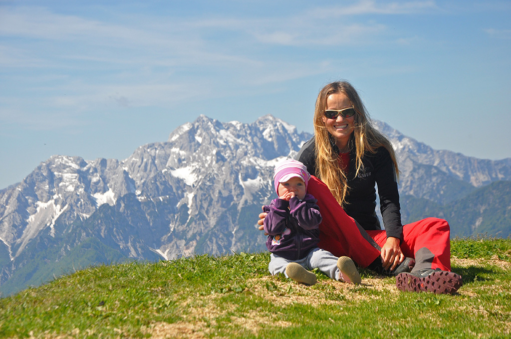 V_hribe_z_dojenckom_-_To_mountains_with_a_baby_8.JPG