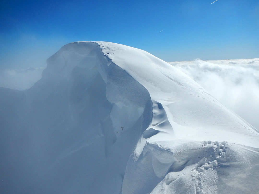 Turno_smucarski_vzpon_na_Vrtaco_-_Tour_Skiing_Adventure_4.JPG