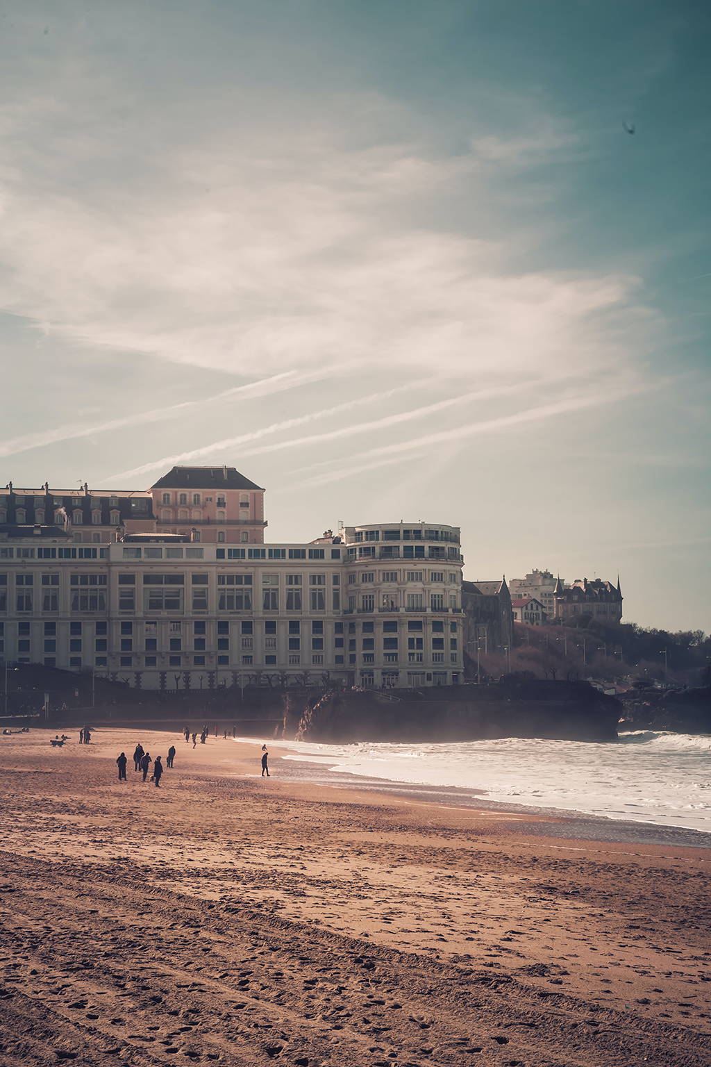 Izlet_v_Biarritz_-_Trip_to_Biarritz_-_Photo_by_Eric_TERRADE_on_Unsplash.jpg