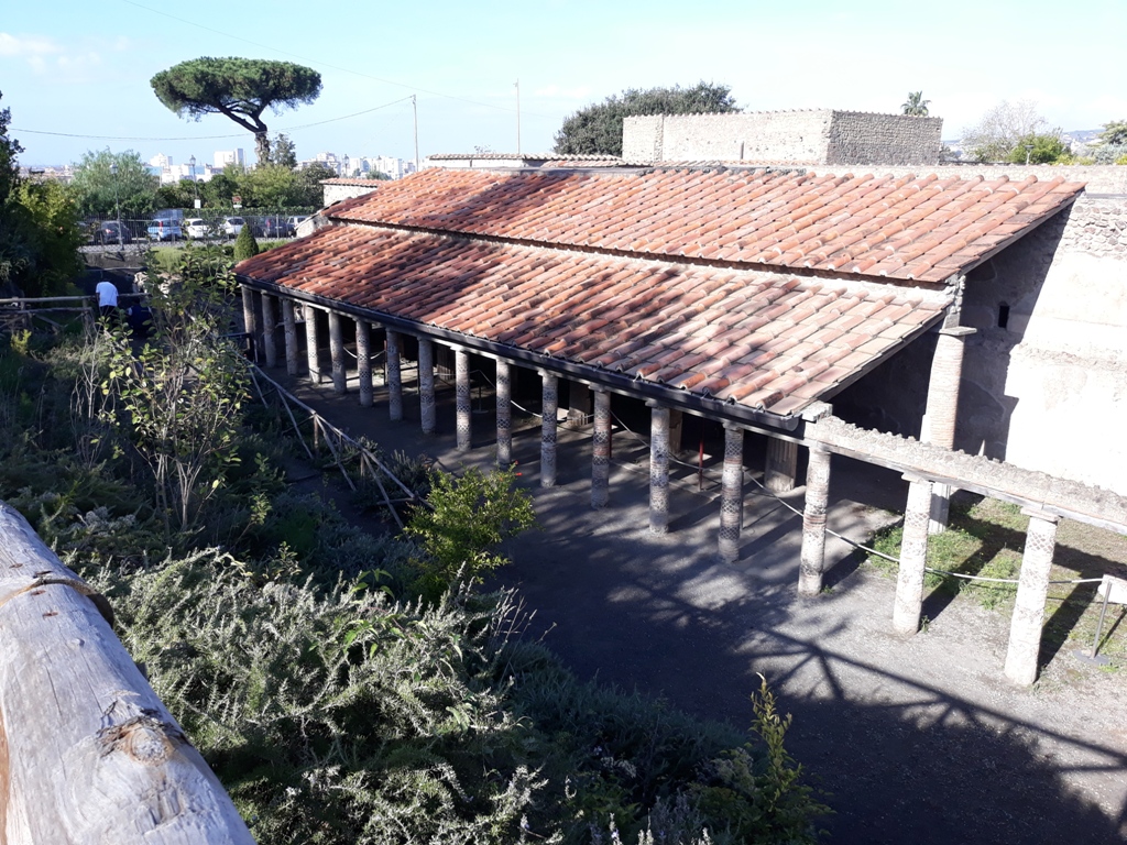 Villa_of_Myteries_1.jpg
