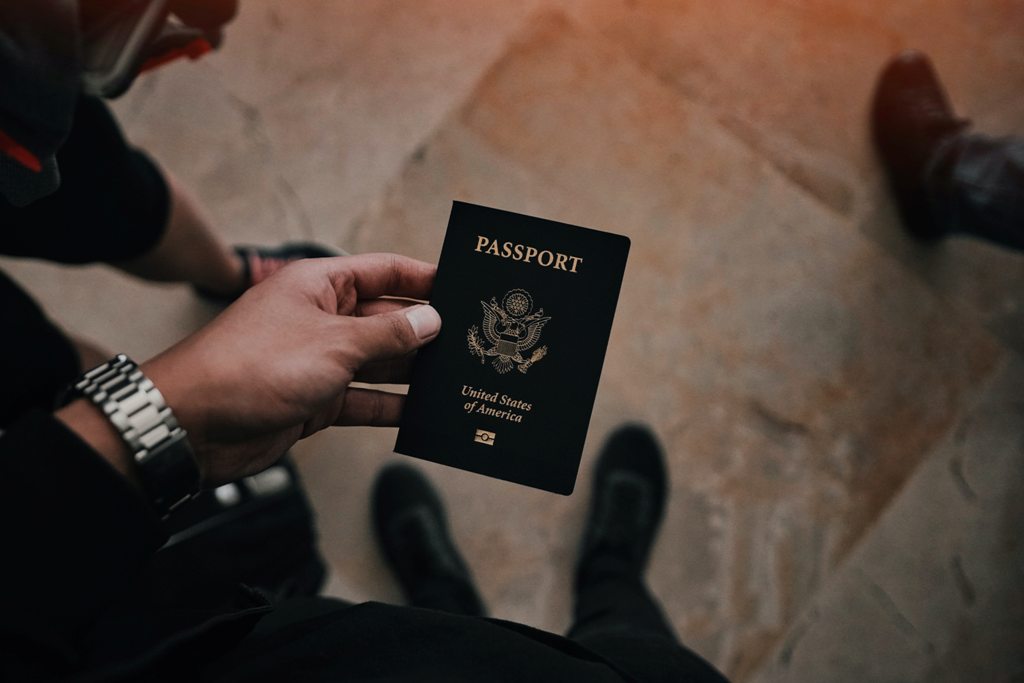 4-Photo_by_Levi_Ventura_on_Unsplash.jpg