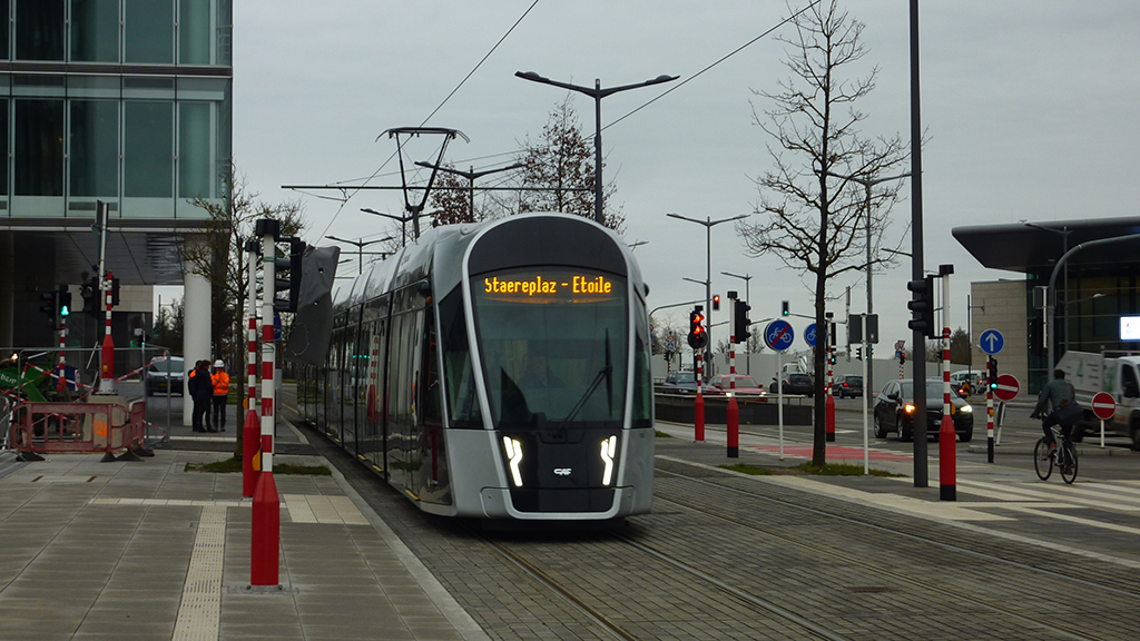Potovanje_po_Evropi_-_Traveling_in_Europe_-_Financna_cetrt_v_Luksemburgu.JPG