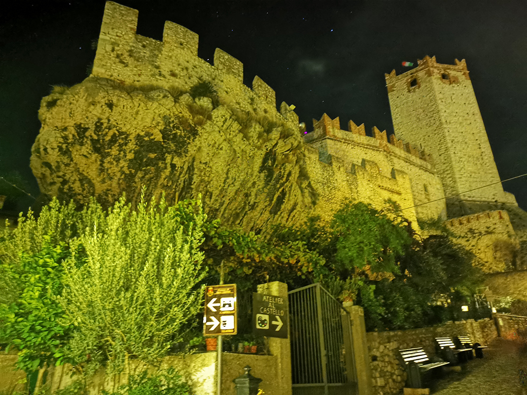Potepanje_okoli_Gardskega_jezera_-_Wandering_around_Lake_Garda_8.jpg
