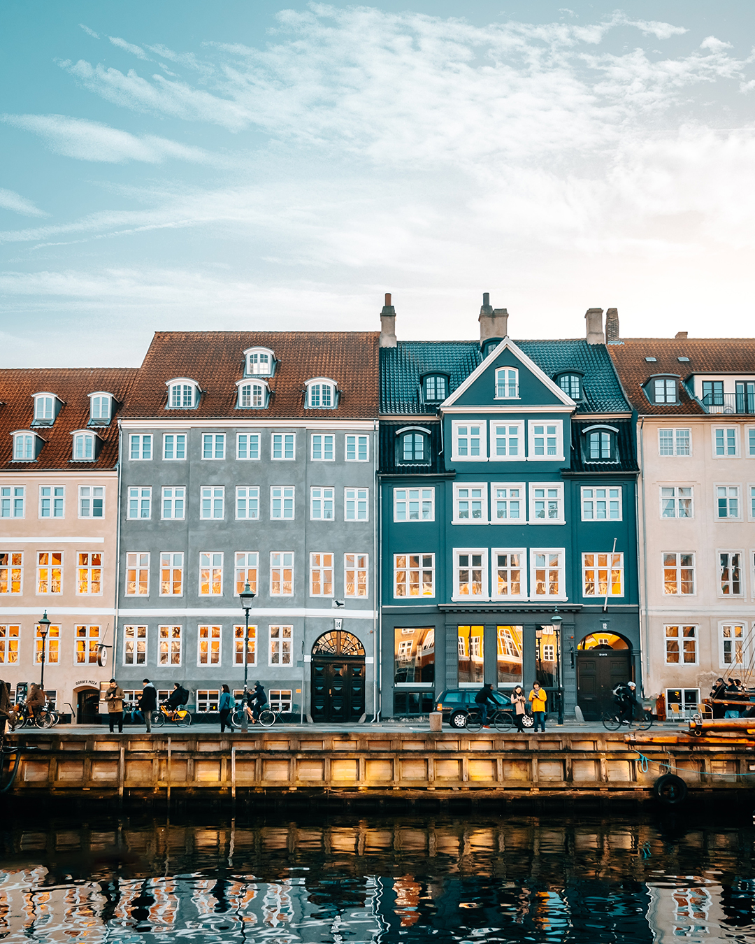 01_Potovanje_v_Kopenhagen_in_popotniski_nasveti_-_Copenhagen_travel_and_travel_tips_-_Photo_by_Jacob_Buchhave_on_Unsplash.jpg