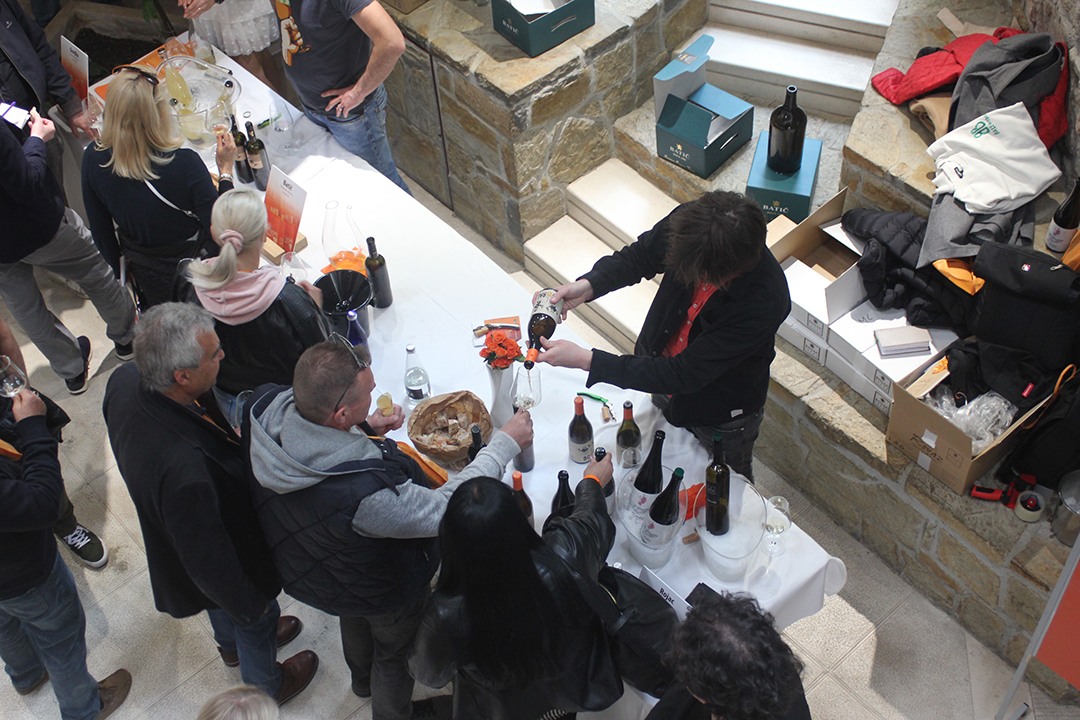 Izolski_Festival_oranznih_vin_-_Izola_Orange_Wine_Festival_2.JPG