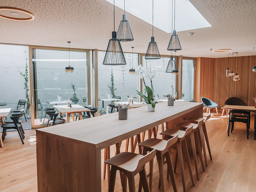 Hostel_Montreux_-_Photographer_-_Leonidas_Portmann_9.jpg