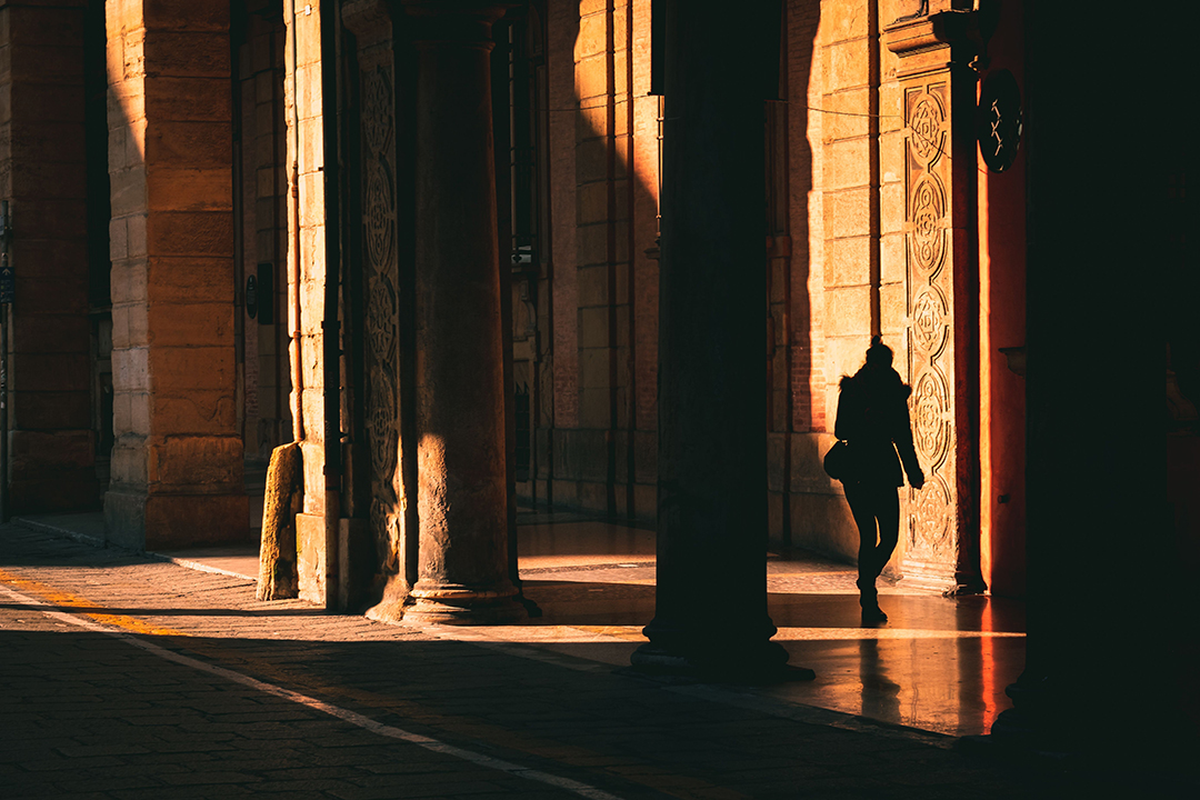 03_Nasveti_za_potovanje_v_Bologno_-_Tips_for_traveling_to_Bologna_-_ENVATO.jpg