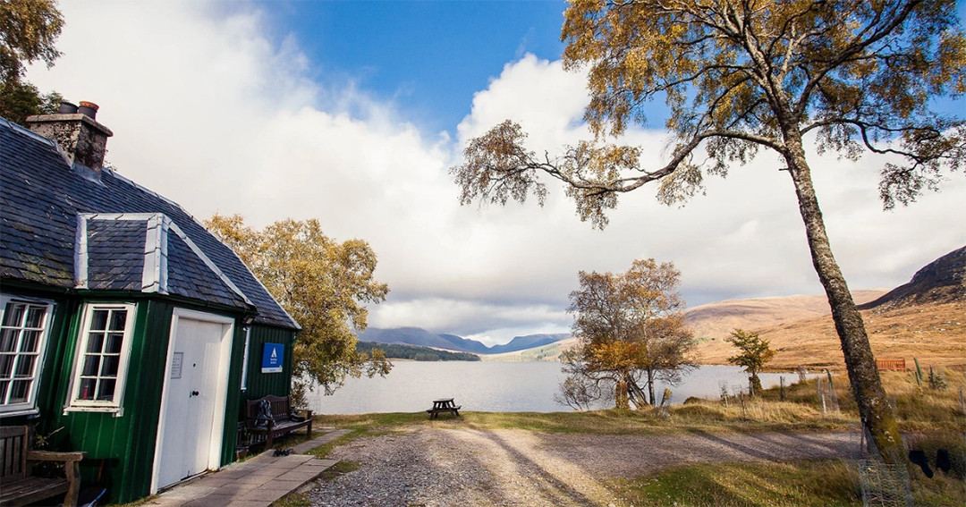 02_Loch_Ossian_Youth_Hostel.png