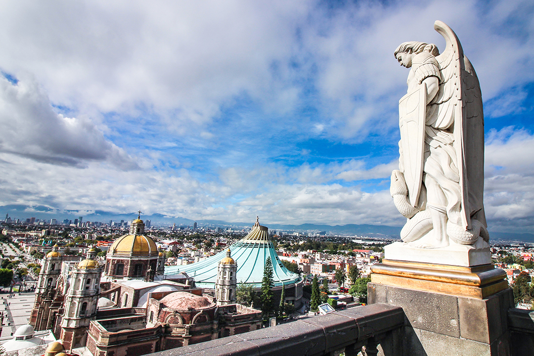 04_Brezplacne_ture_po_vsem_svetu_-_Free_Tours_around_the_world_-_ENVATO.jpg