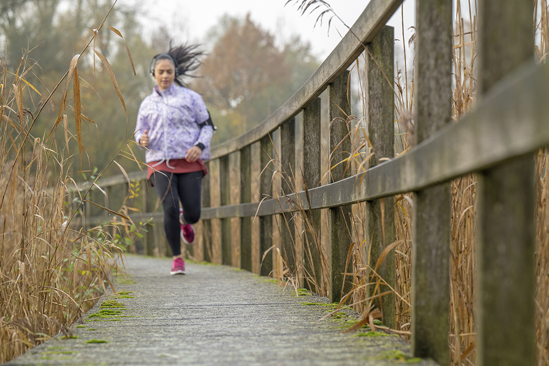 Tek_kot_posebna_oblika_potovanja_-_Running_as_a_special_form_of_travel_3_-_ENVATO.jpg