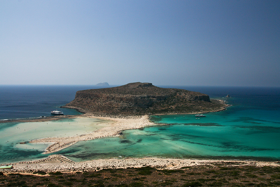 08_Znamenitosti_na_Peloponezu_-_Sights_in_the_Peloponnese_-_Photo_by_Dawid_Zawila_on_Unsplash.jpg