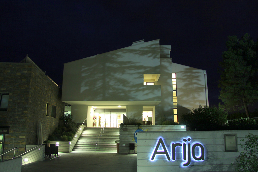Youth_Hostel_Debeli_Rtic_-_Ankaran_2.JPG